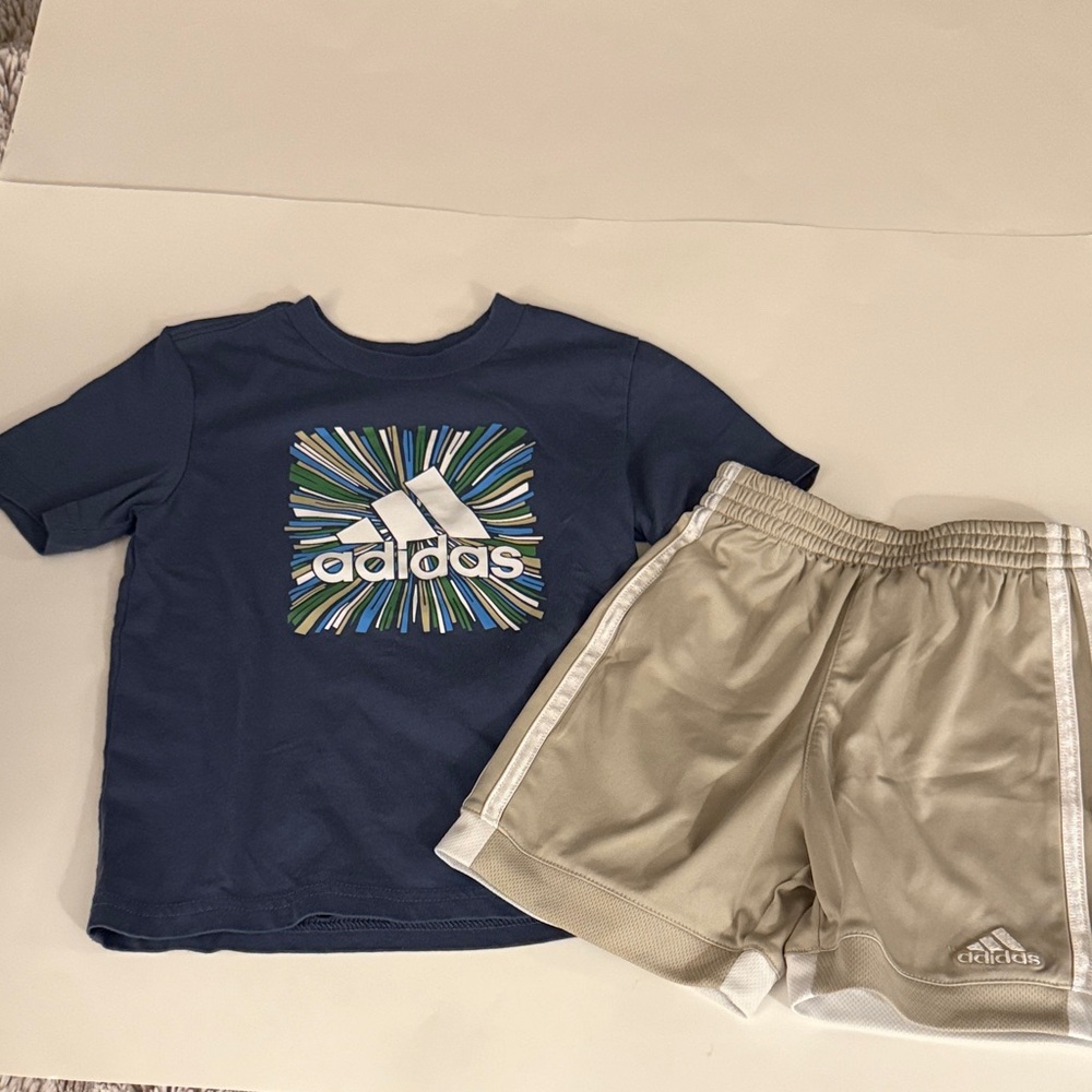 Adidas 2 Piece Set - 4